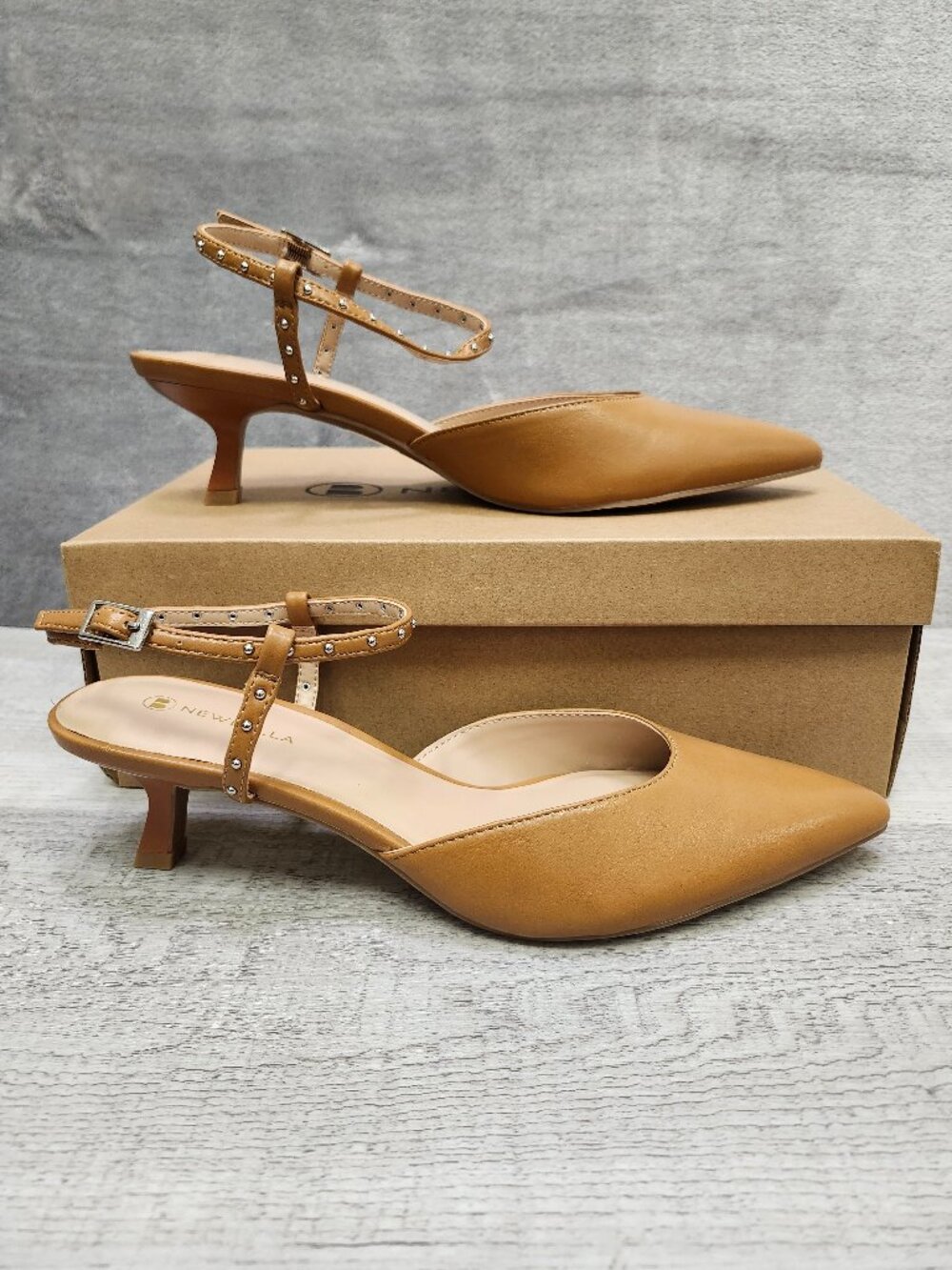 Newbella Seize 8.5 Pointed Toe Kitten Hell with Ankle Strap Studded Decor Brown